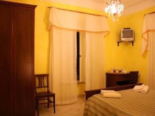 Hotel Eleven Star Roma